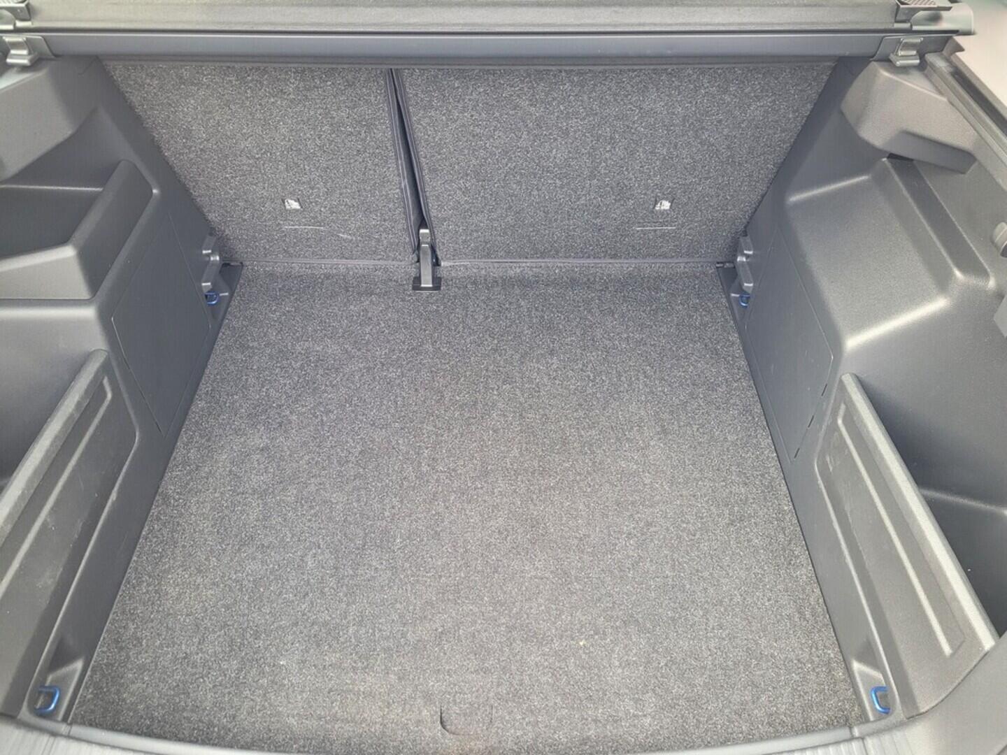 OM190V02609_31.webp_FABIA Ambition 1.0 TSI 70 kW manuál