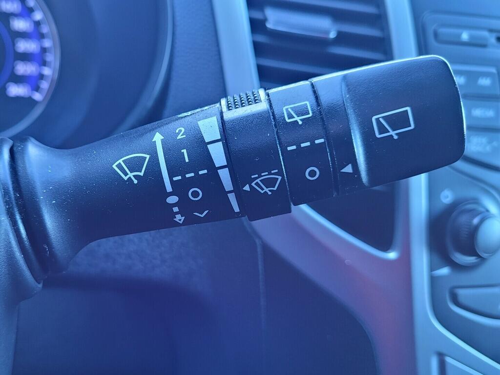 OM190V02610_27.webp_IX20  1.4 DOHC 66 kW manuál