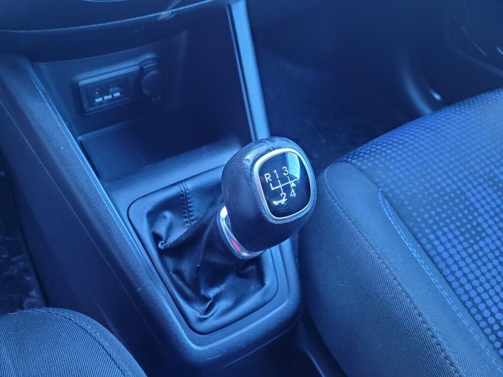 OM190V02610_29.webp_IX20  1.4 DOHC 66 kW manuál