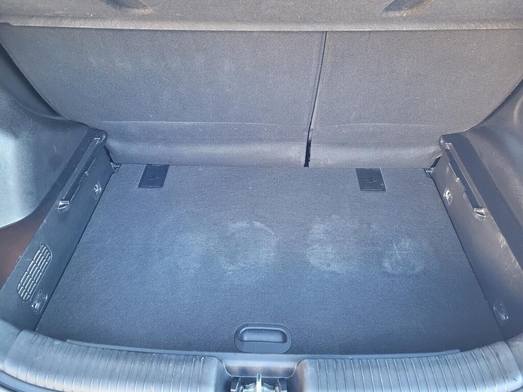 OM190V02610_31.webp_IX20  1.4 DOHC 66 kW manuál