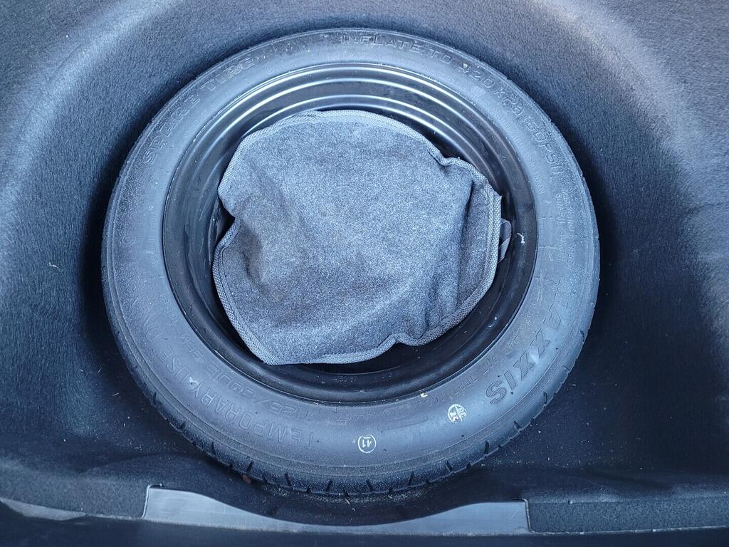 OM190V02610_32.webp_IX20  1.4 DOHC 66 kW manuál