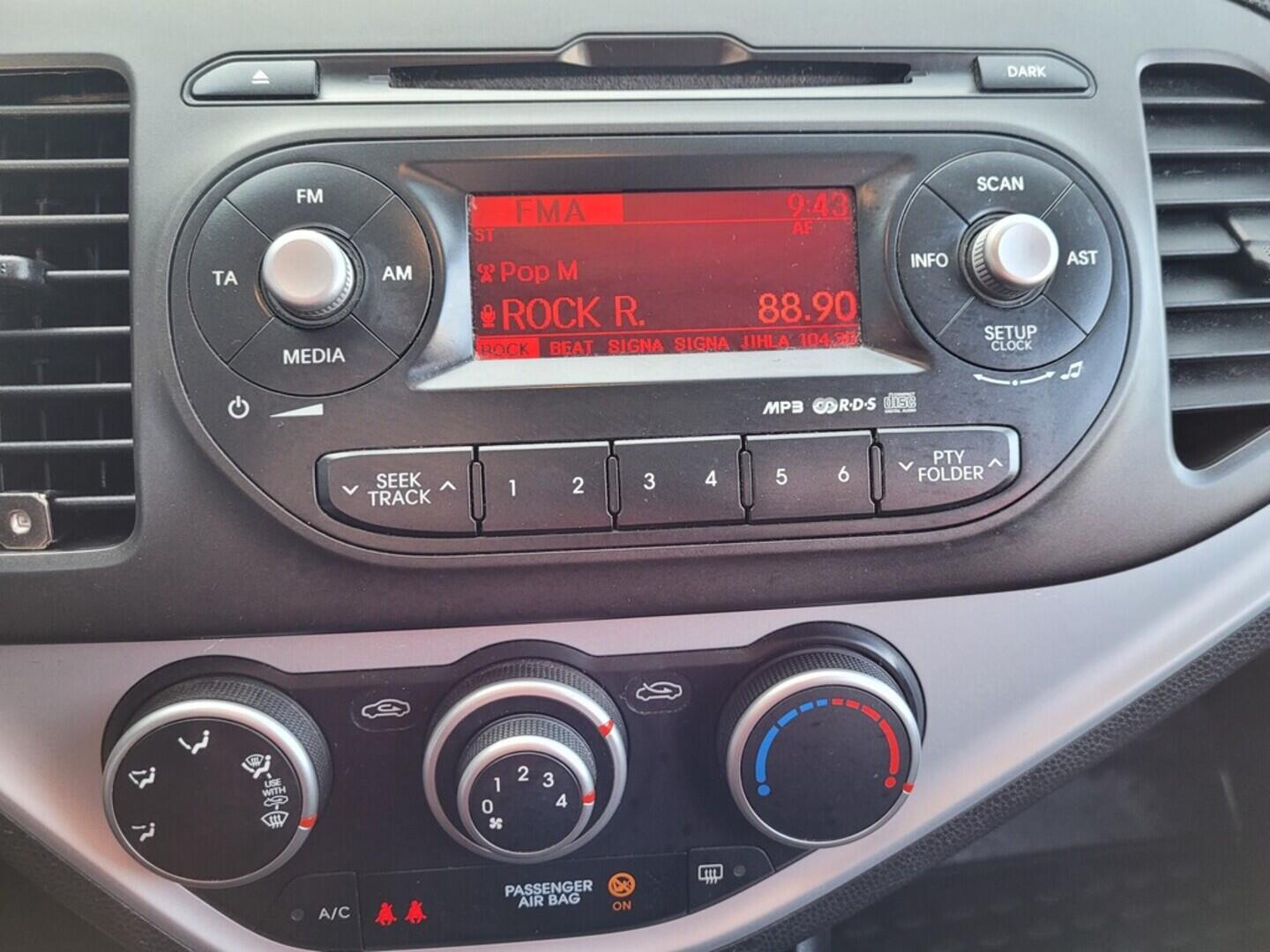 OM190V02611_25.webp_PICANTO  1.0 i 50 kW manuál