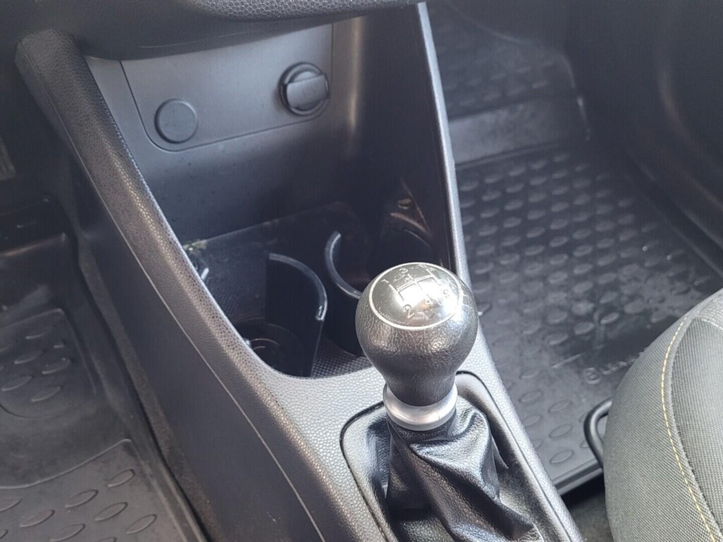 OM190V02611_28.webp_PICANTO  1.0 i 50 kW manuál