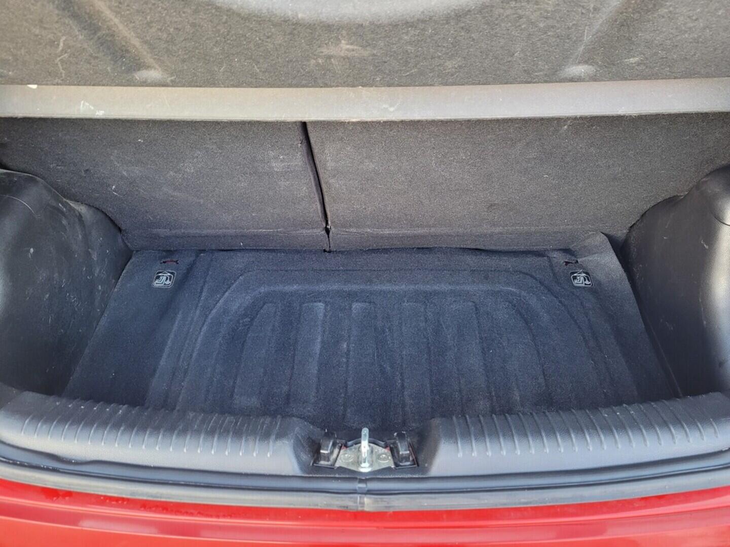 OM190V02611_30.webp_PICANTO  1.0 i 50 kW manuál