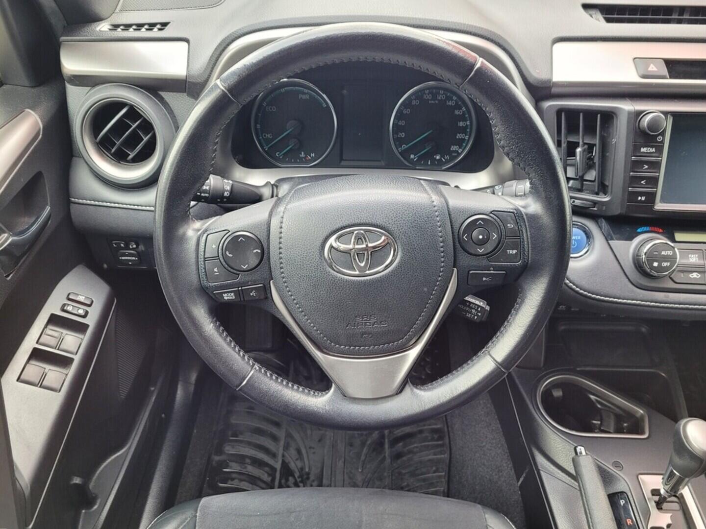 OM190V02624_23.webp_RAV4 Trend 2.5 e-CVT 114 kW automat, DPH