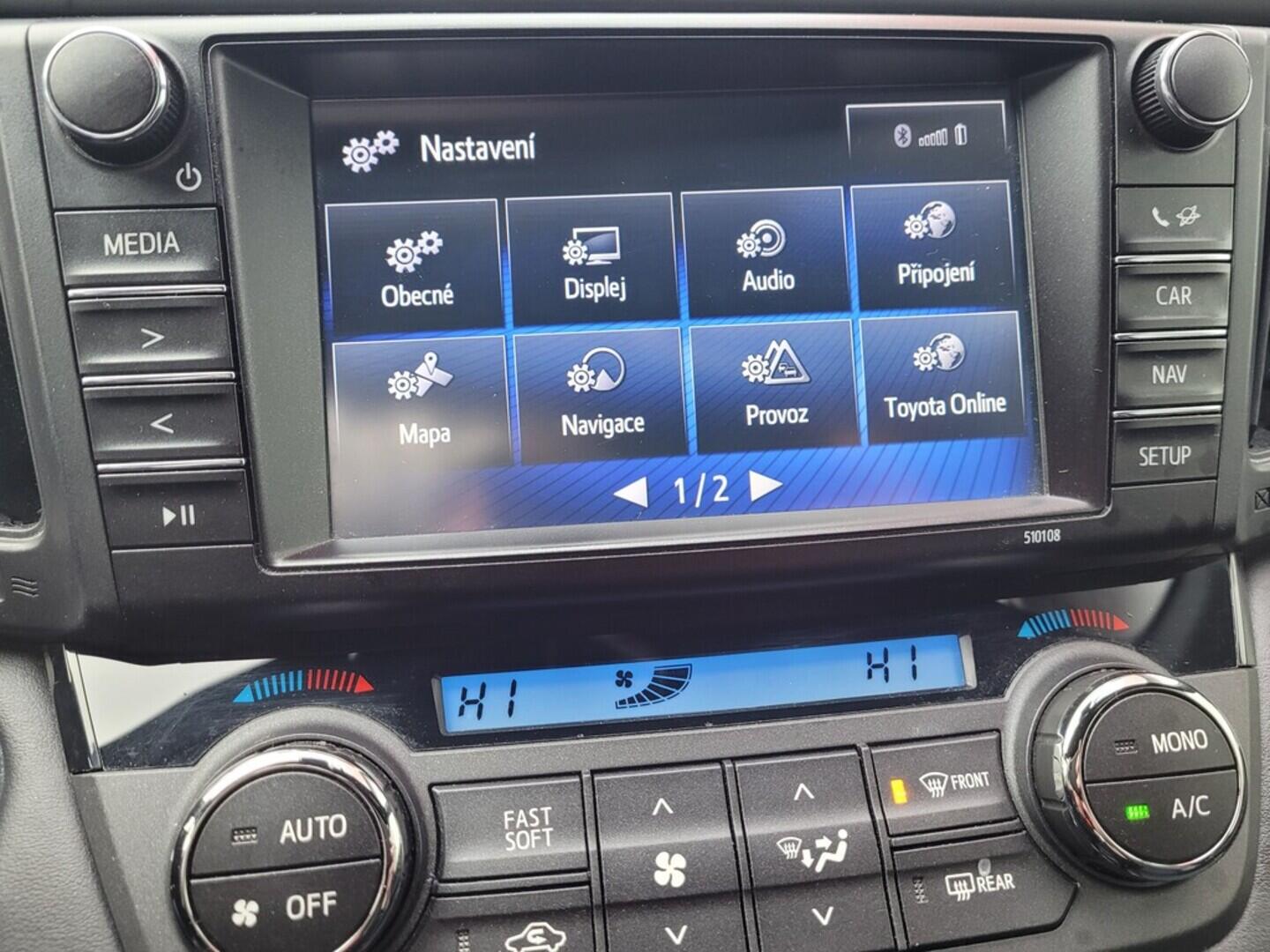 OM190V02624_27.webp_RAV4 Trend 2.5 e-CVT 114 kW automat, DPH