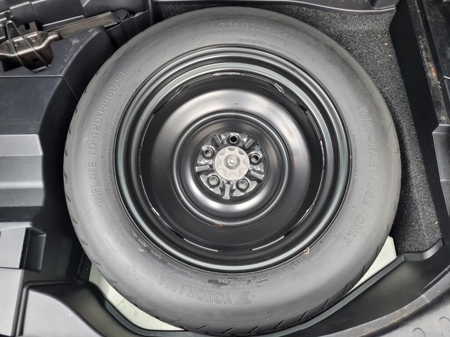 OM190V02624_32.webp_RAV4 Trend 2.5 e-CVT 114 kW automat, DPH