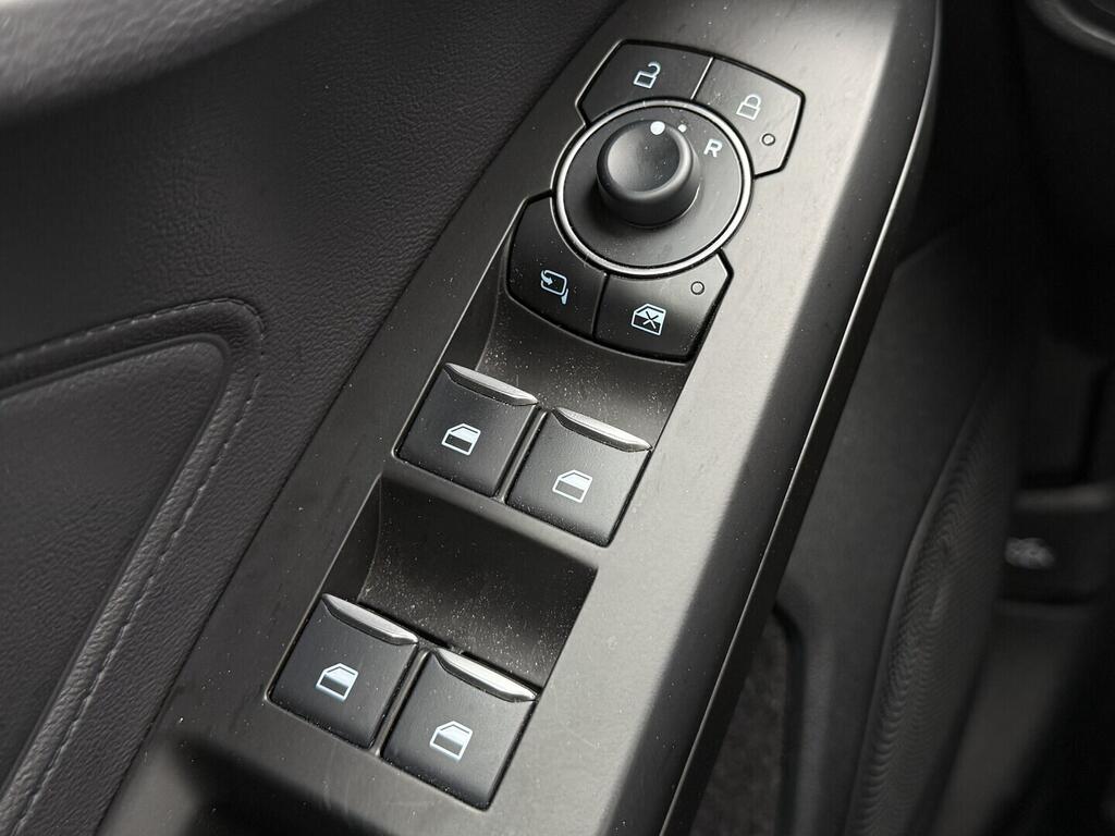 OM190V02625_21.webp_FOCUS Active X 1.5 EcoBlue 84 kW automat