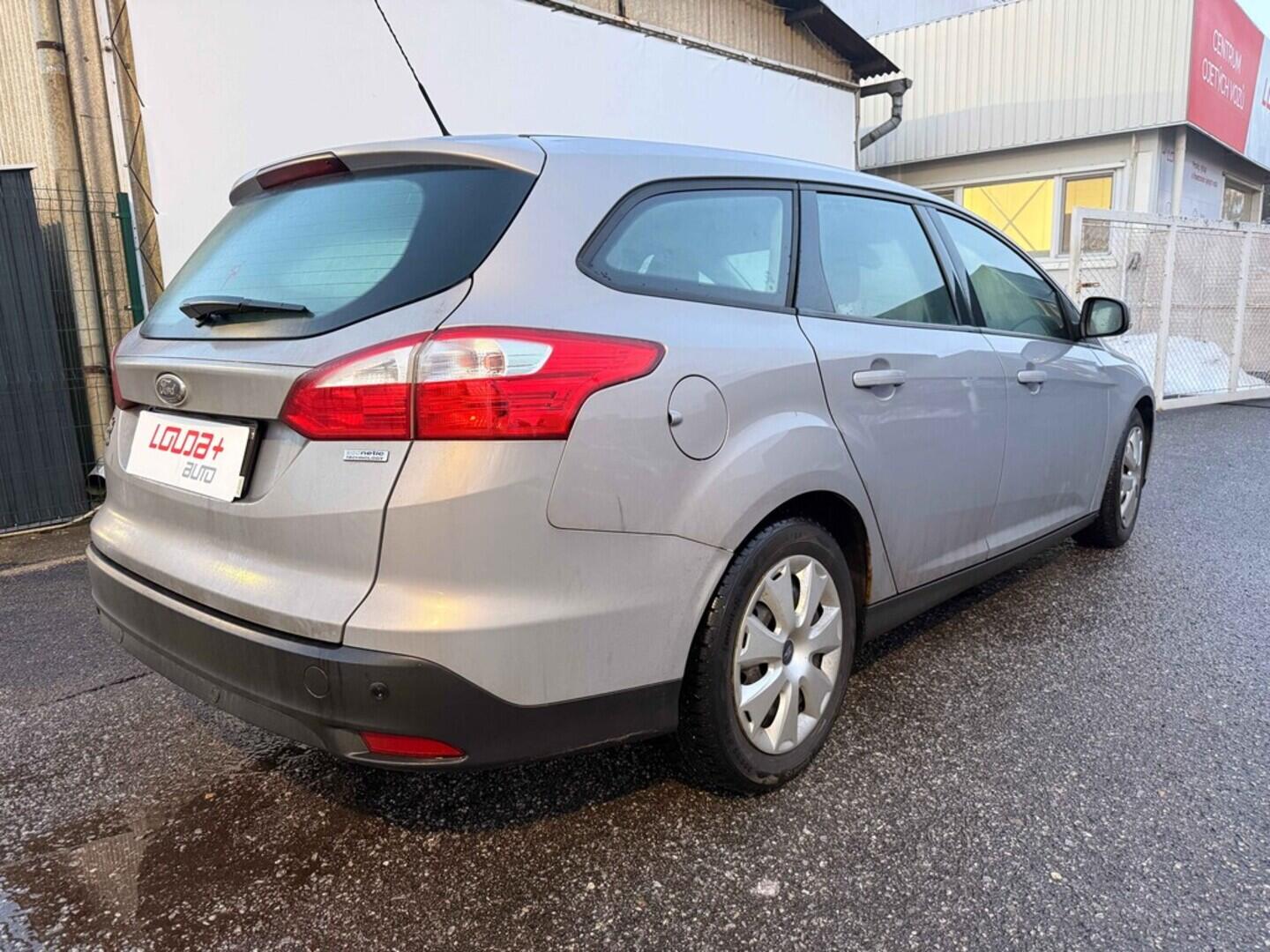 OM190V02626_11.webp_FOCUS Titanium 1.6 TSI 85 kW manuál