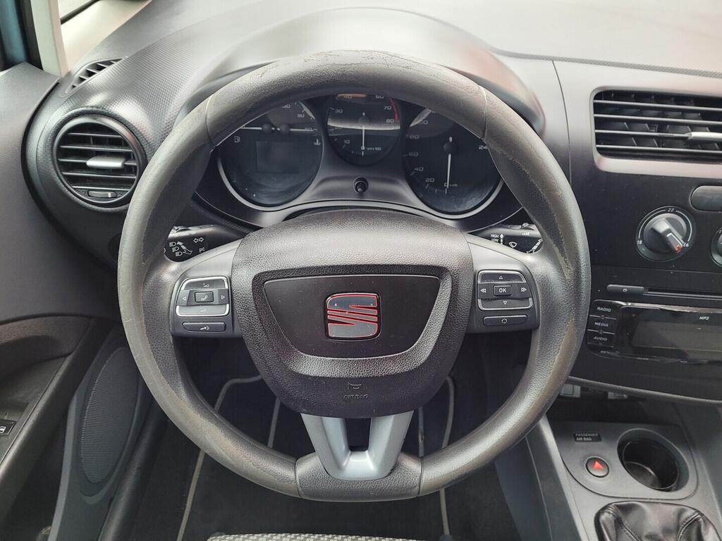 OM190V02636_23.webp_LEON Reference 1.4 TSI 63 kW manuál