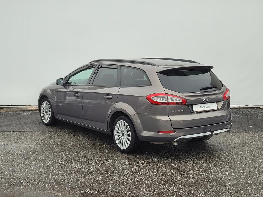 OM190V02639_15.webp_MONDEO Titanium 2.0 TDCi 103 kW manuál