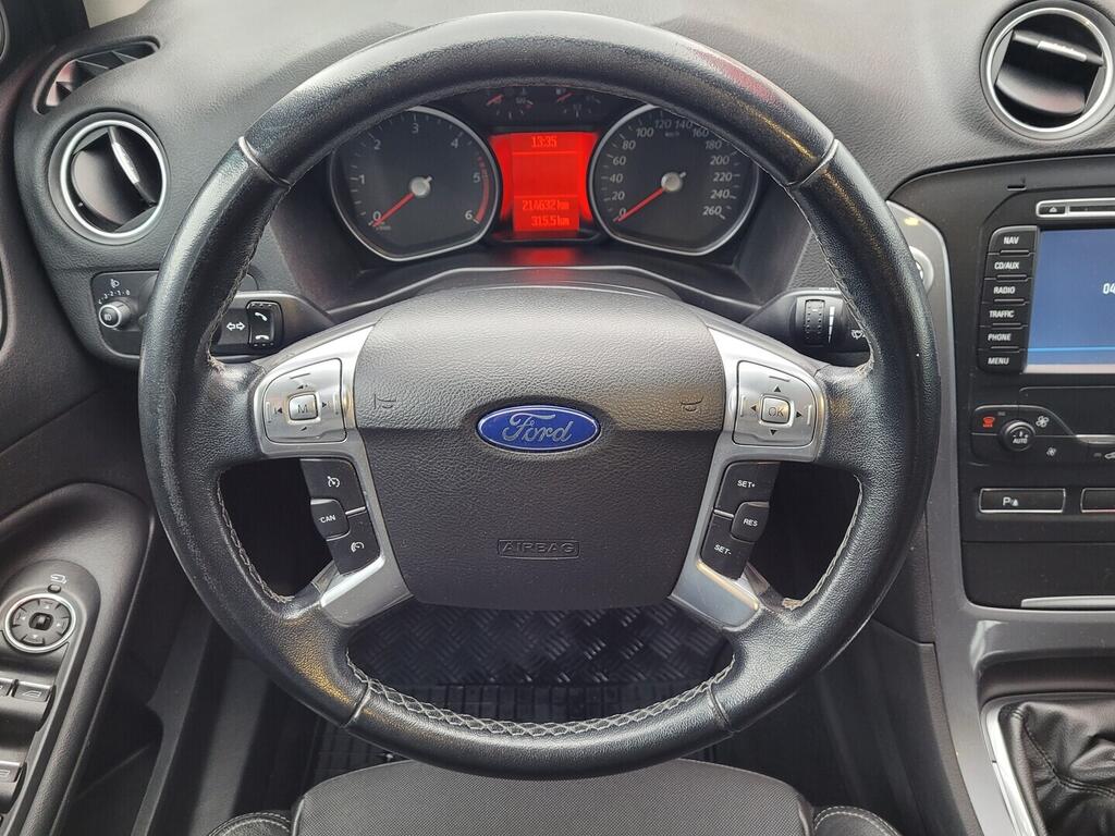 OM190V02639_23.webp_MONDEO Titanium 2.0 TDCi 103 kW manuál