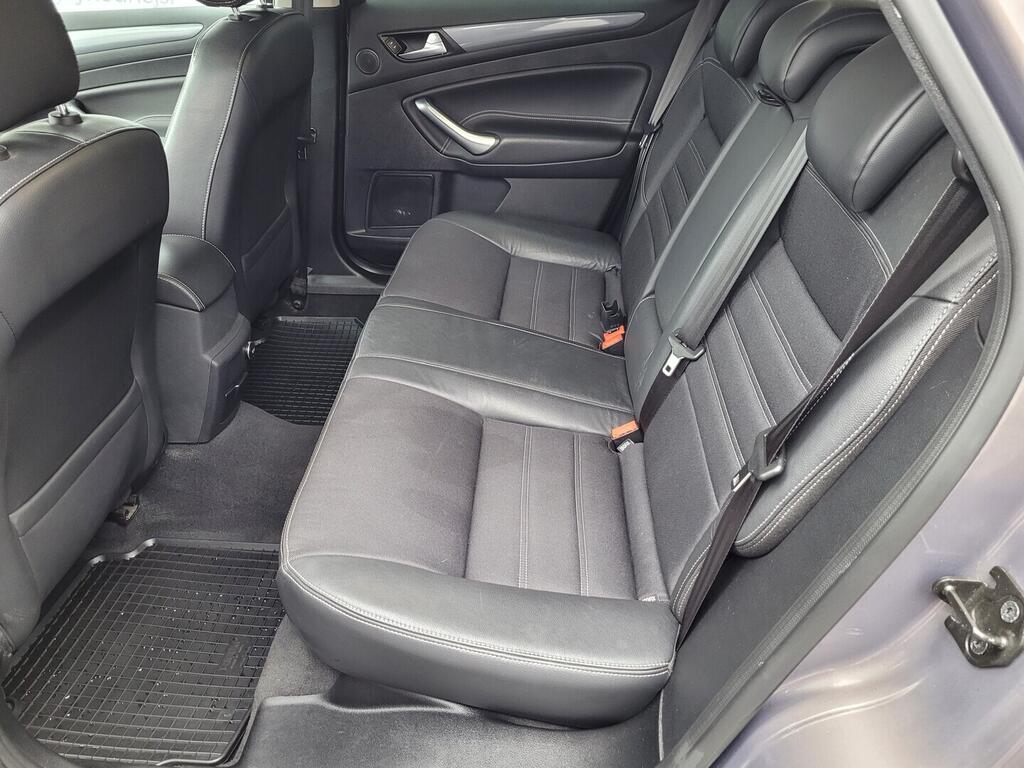 OM190V02639_29.webp_MONDEO Titanium 2.0 TDCi 103 kW manuál