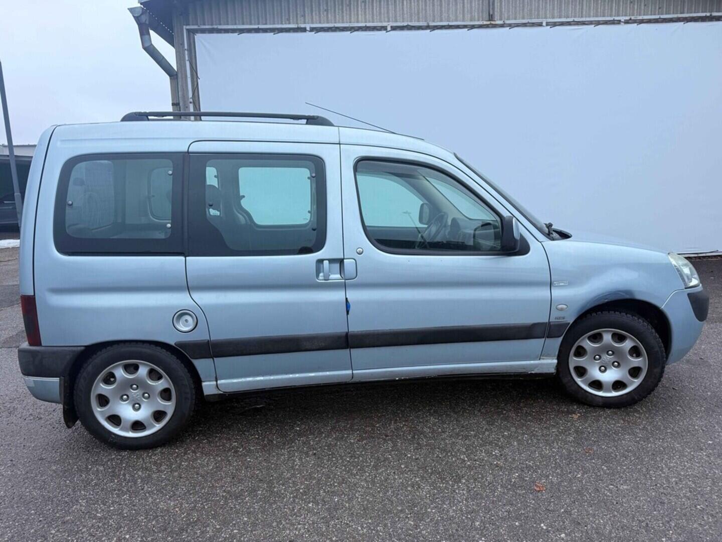 OM190V02642_12.webp_PARTNER  2.0 HDI 66 kW manuál