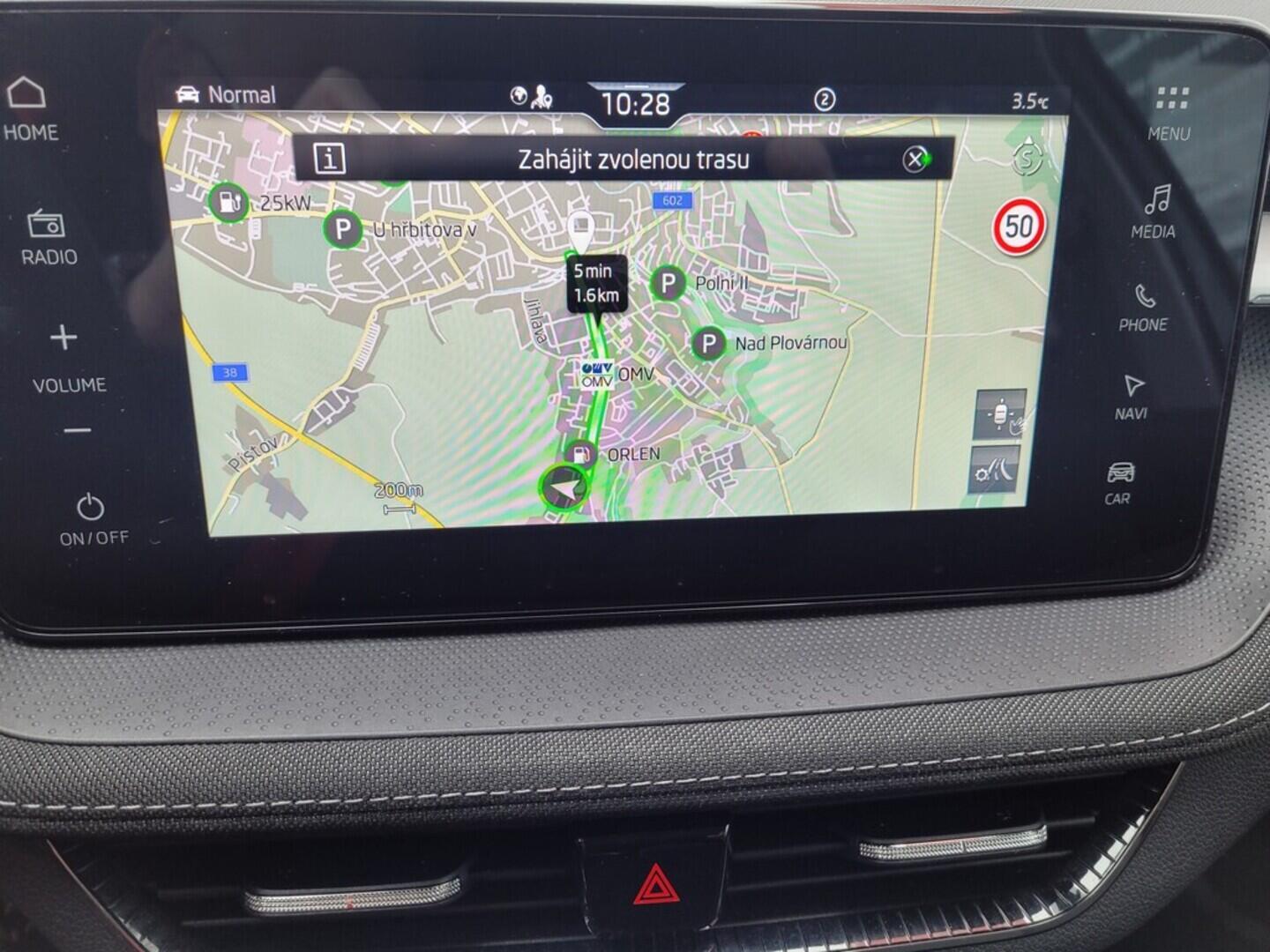 OM190V02648_25.webp_FABIA Top Selection 1.0 TSI 85 kW manuál