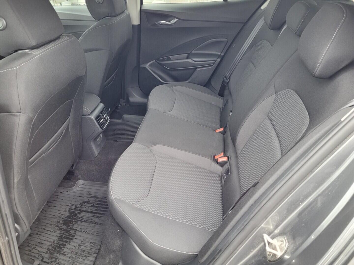 OM190V02648_30.webp_FABIA Top Selection 1.0 TSI 85 kW manuál