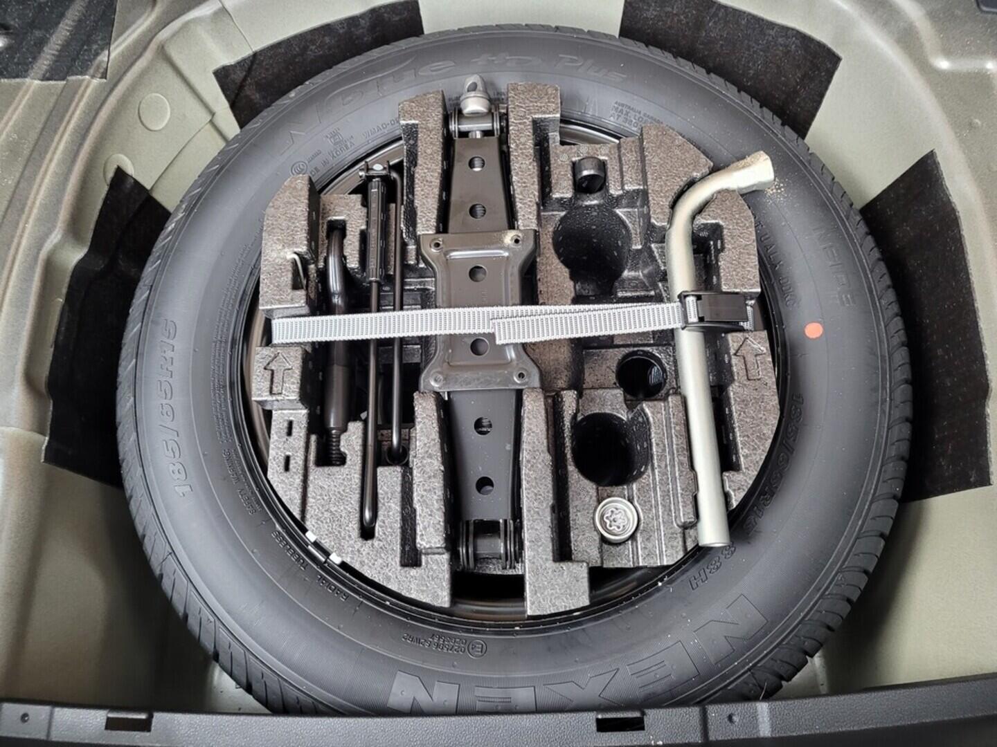 OM190V02648_32.webp_FABIA Top Selection 1.0 TSI 85 kW manuál