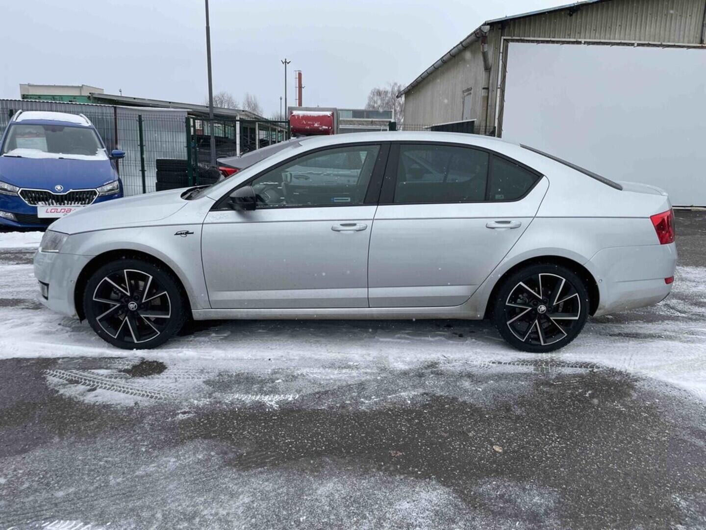 OM190V02650_12.webp_OCTAVIA L&K 2.0 TDI 135 kW automat