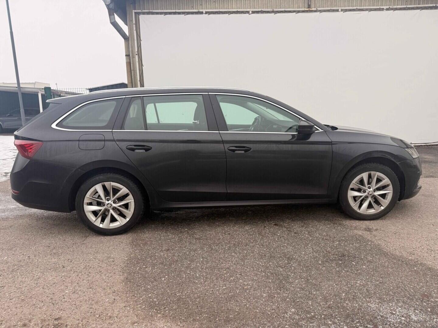 OM190V02657_12.webp_OCTAVIA Style Plus 2.0 TDI 110 kW automat, DPH