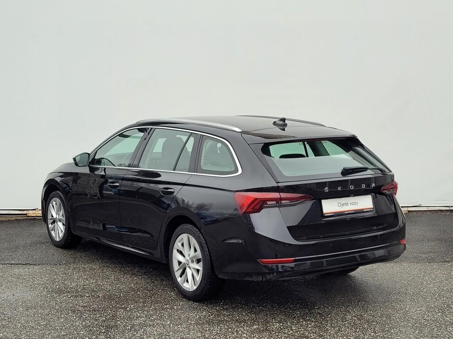 OM190V02657_15.webp_OCTAVIA Style Plus 2.0 TDI 110 kW automat, DPH