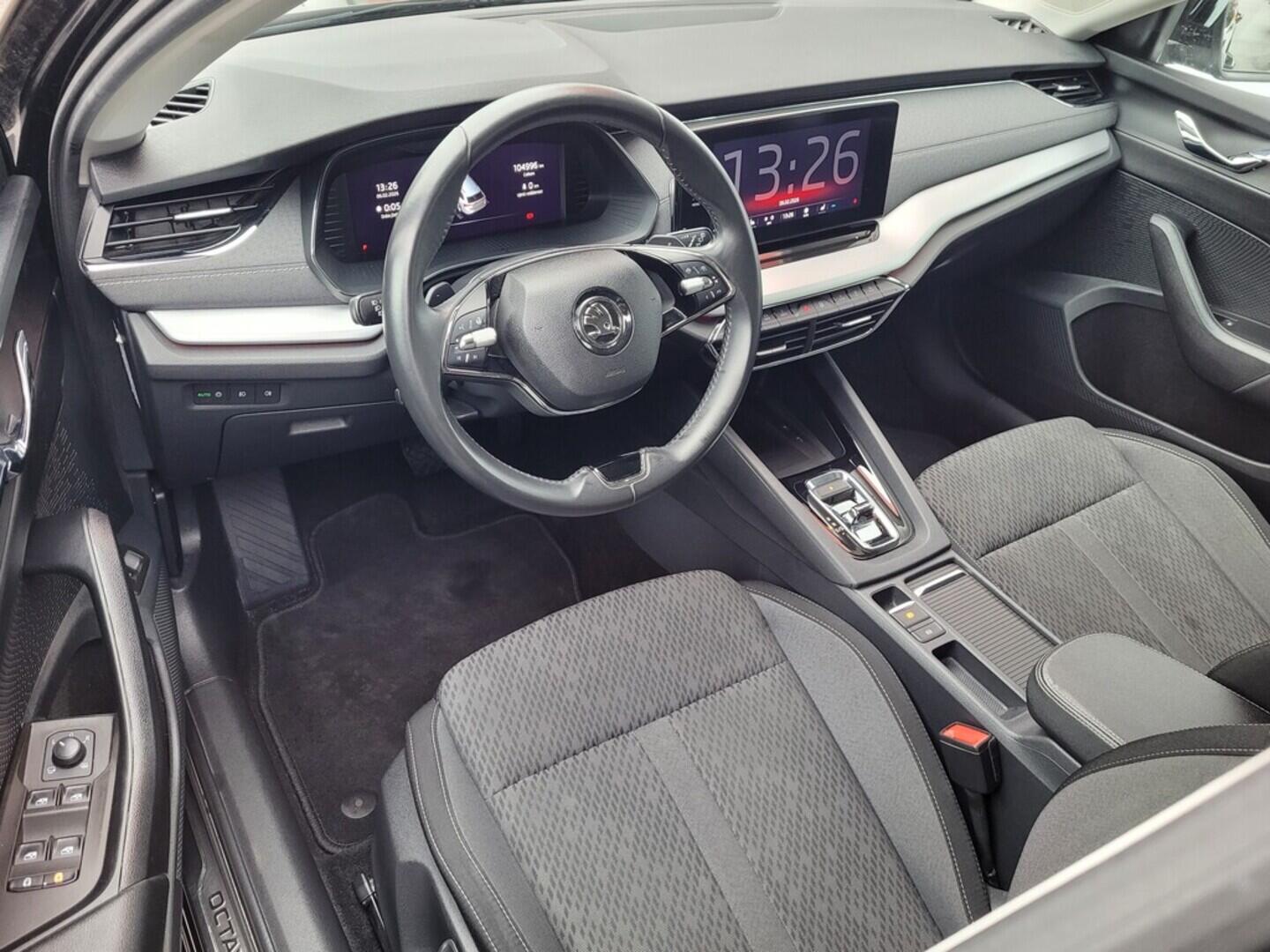 OM190V02657_19.webp_OCTAVIA Style Plus 2.0 TDI 110 kW automat, DPH