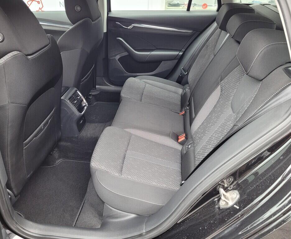 OM190V02657_30.webp_OCTAVIA Style Plus 2.0 TDI 110 kW automat, DPH