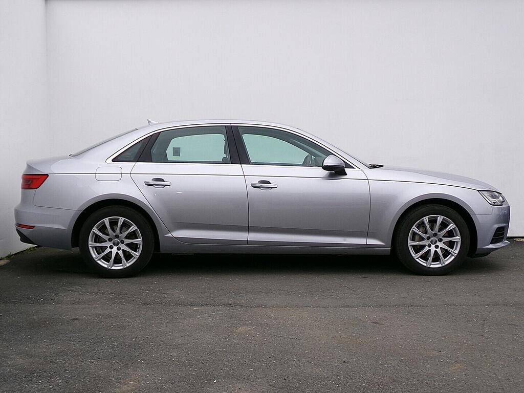 OM190V02659_13.webp_A4  2.0 TDI 140 kW automat