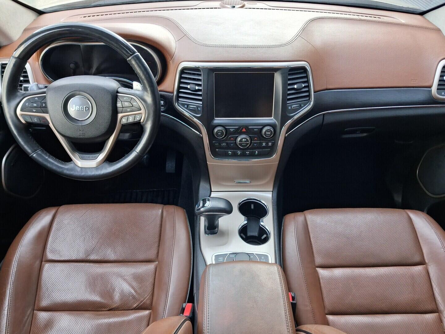 OM190V02660_18.webp_GRAND CHEROKEE Summit 3.0 CRDI 184 kW automat