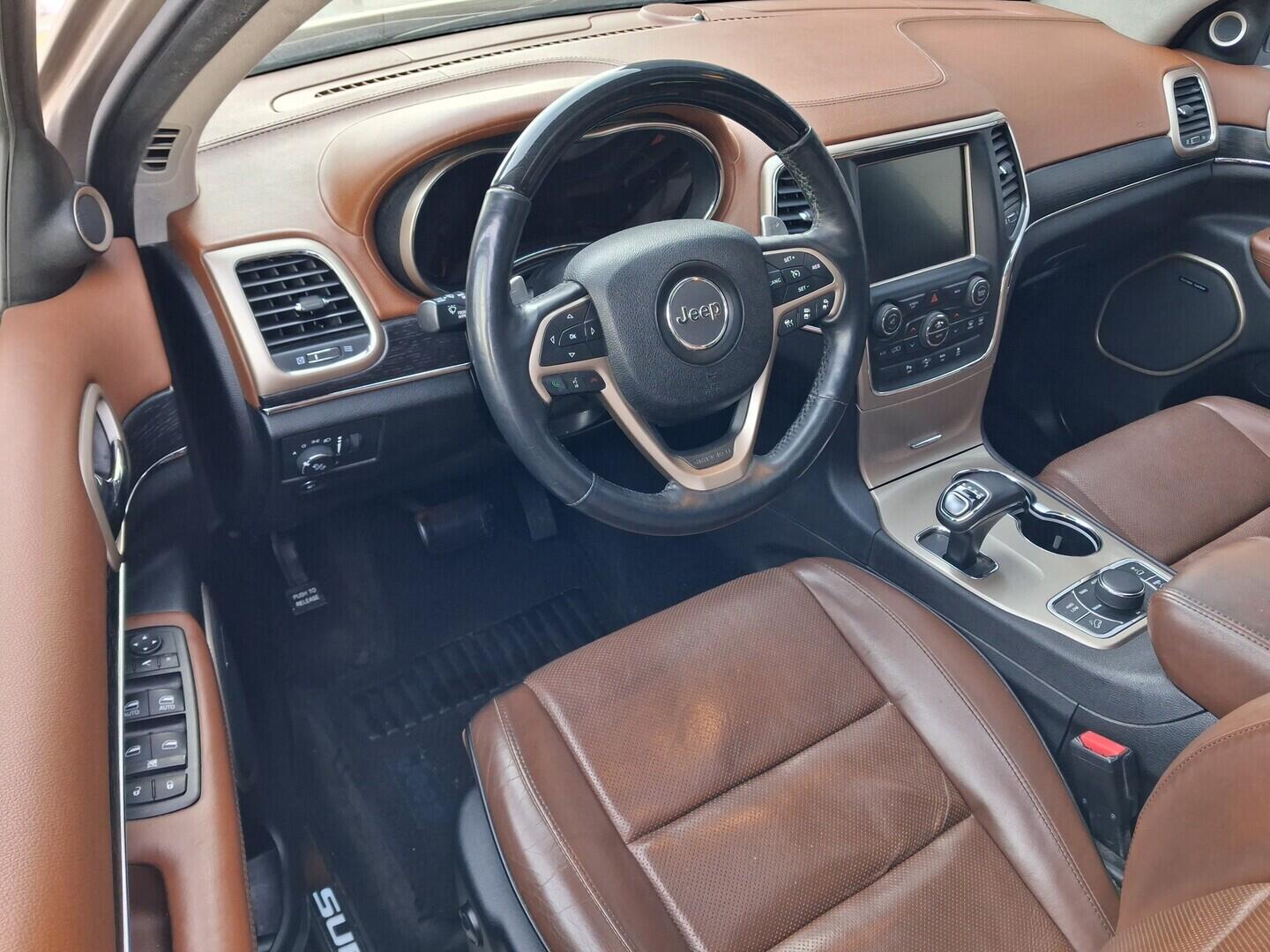 OM190V02660_19.webp_GRAND CHEROKEE Summit 3.0 CRDI 184 kW automat