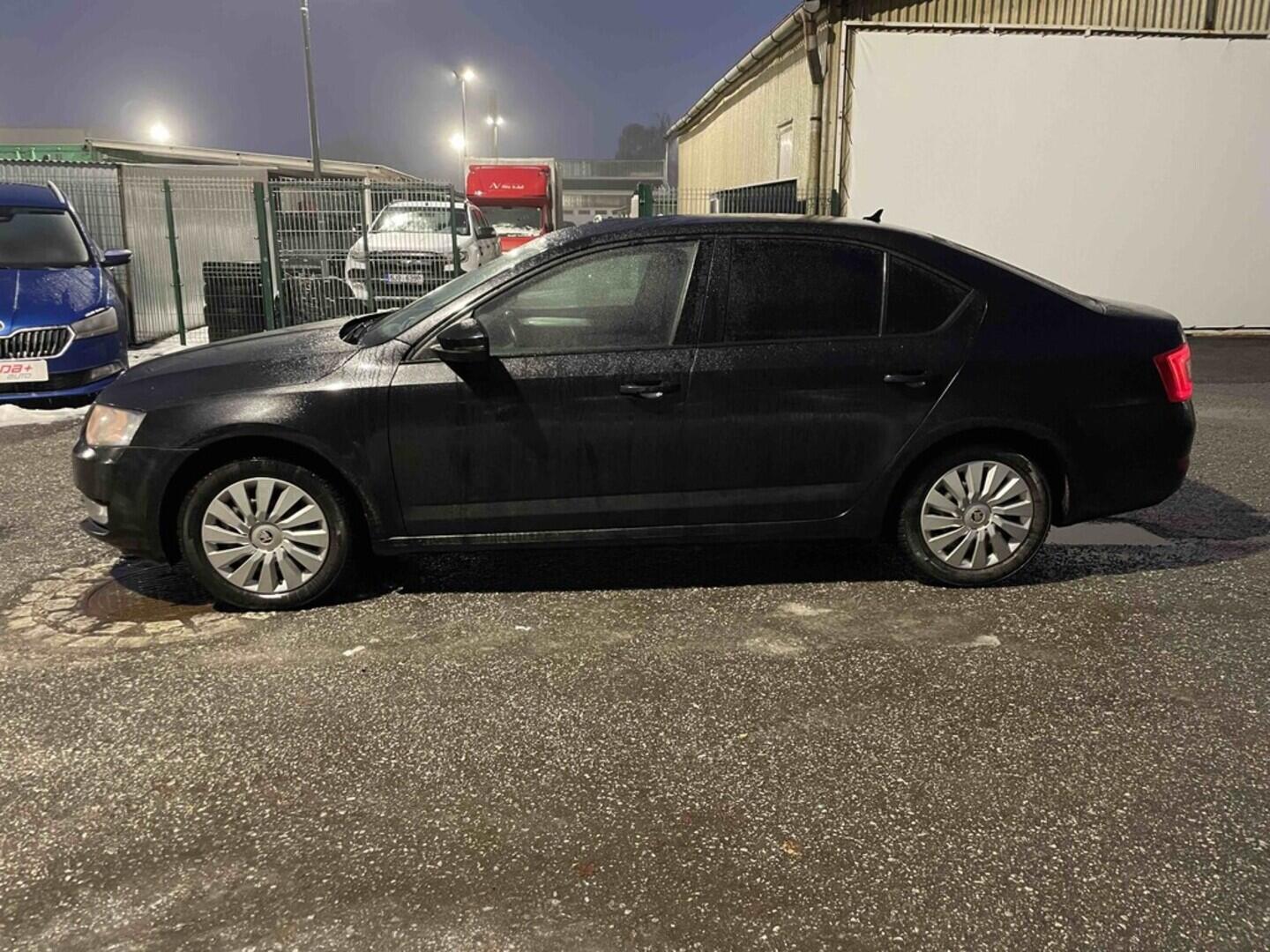 OM190V02662_12.webp_OCTAVIA Ambition 1.2 TSI 63 kW manuál