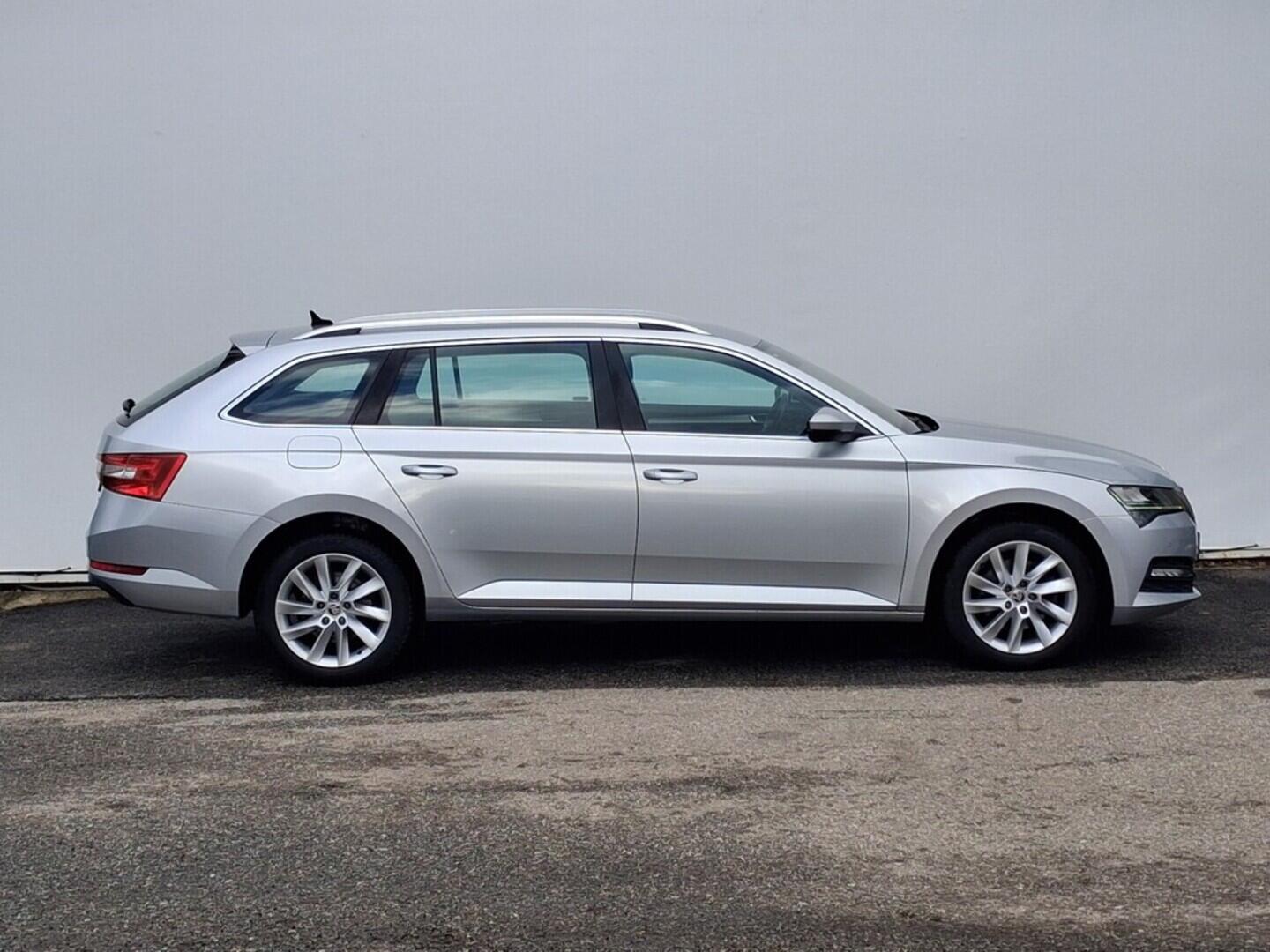 OM190V02664_16.webp_SUPERB Ambition Plus 2.0 TDI 140 kW automat, DPH