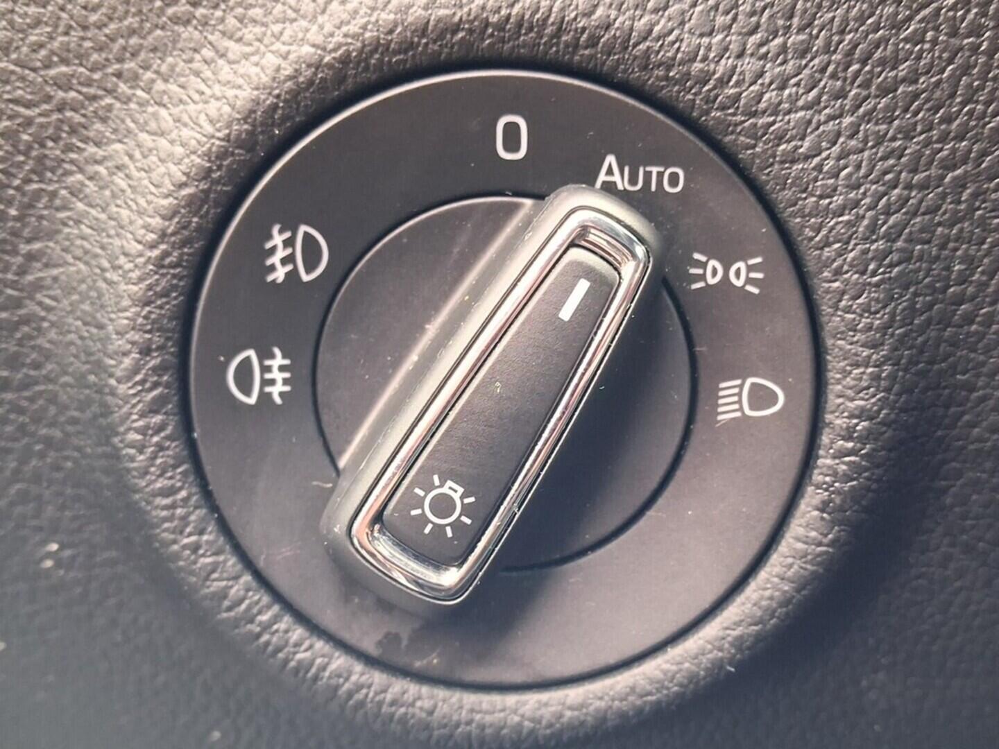 OM190V02664_22.webp_SUPERB Ambition Plus 2.0 TDI 140 kW automat, DPH