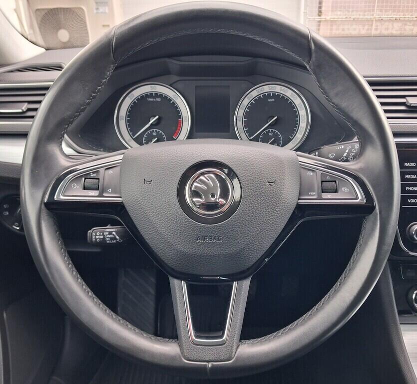 OM190V02664_23.webp_SUPERB Ambition Plus 2.0 TDI 140 kW automat, DPH