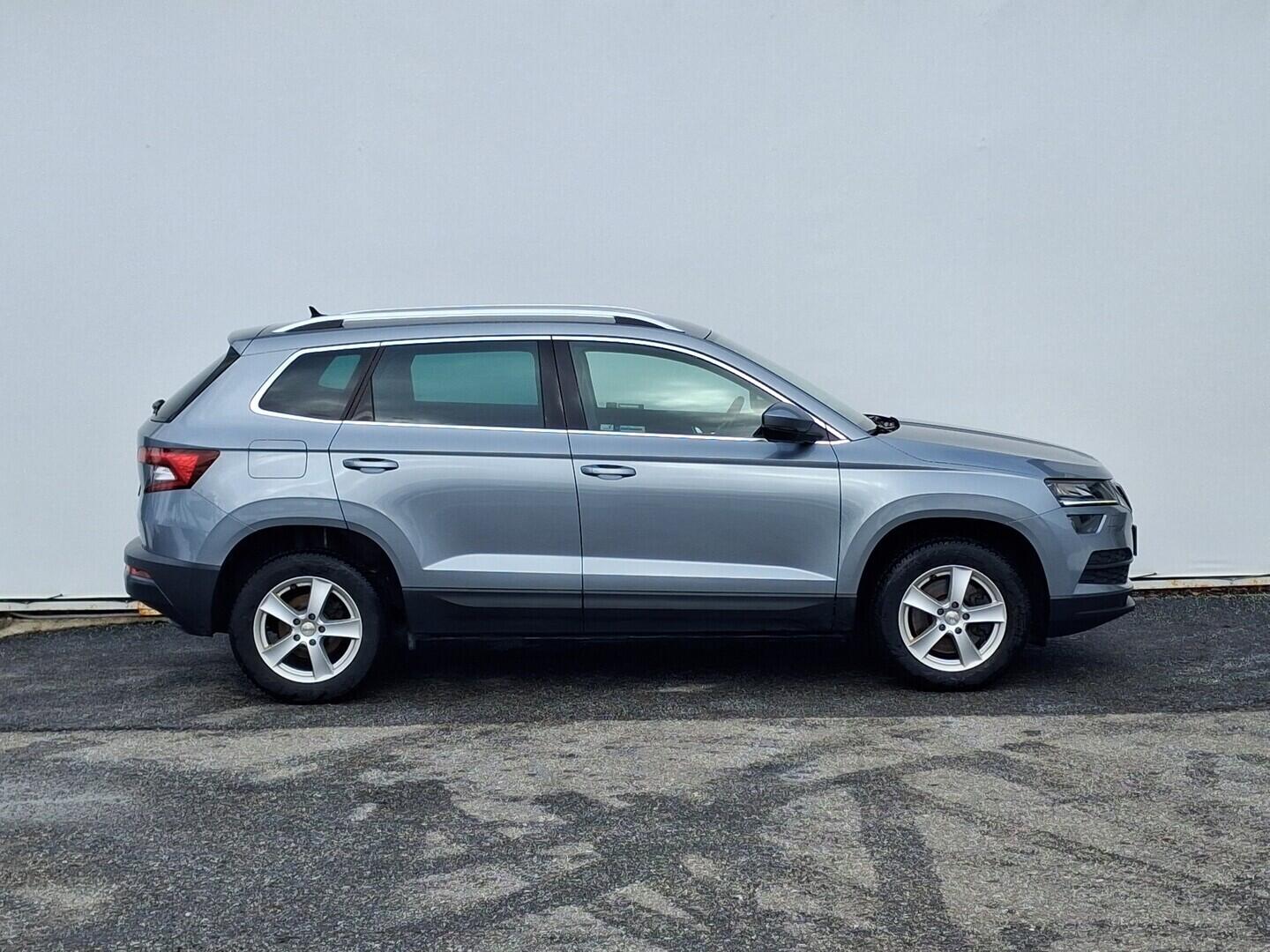 OM190V02670_16.webp_KAROQ Style Plus 2.0 TDI 110 kW manuál