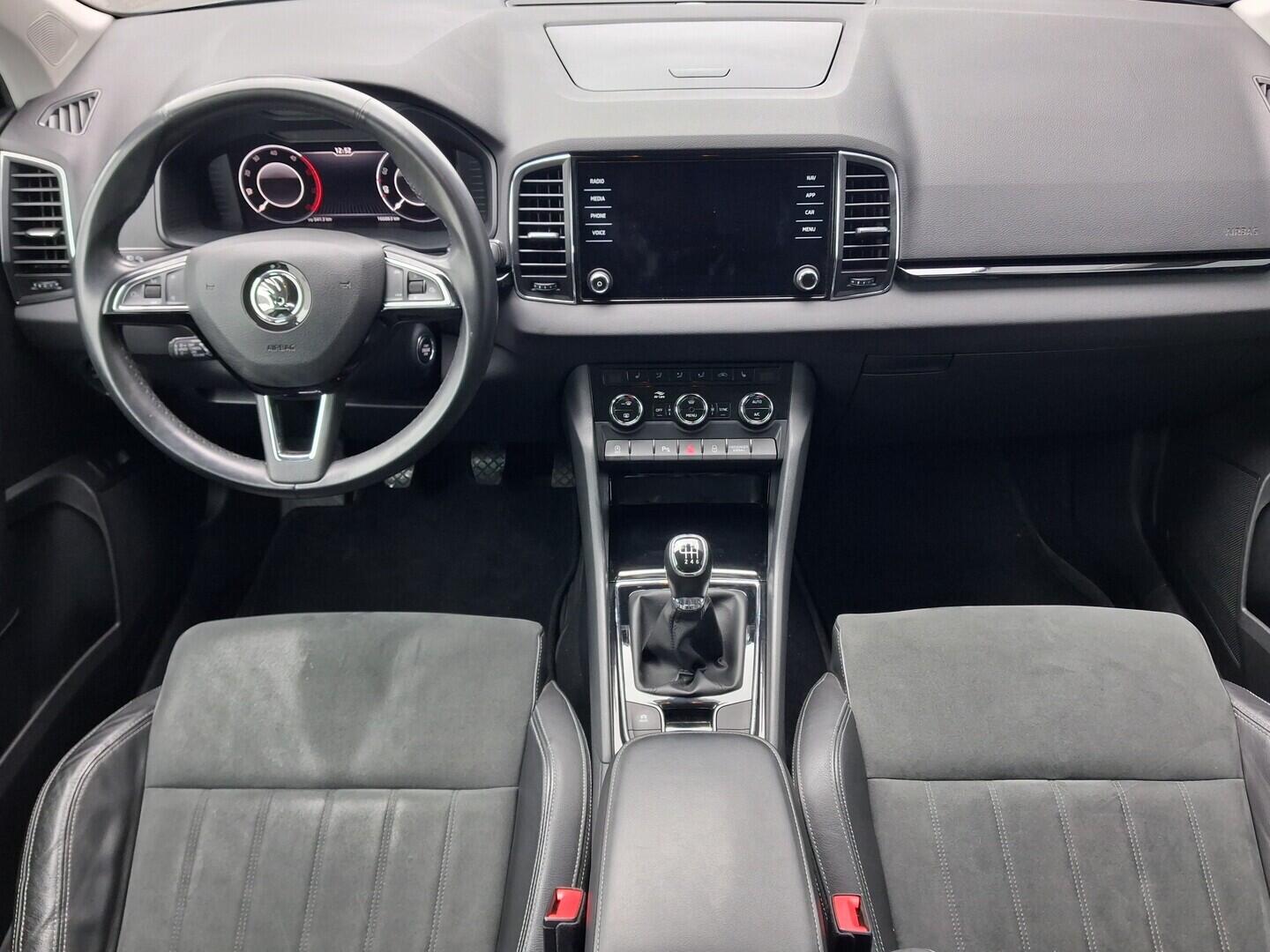 OM190V02670_32.webp_KAROQ Style Plus 2.0 TDI 110 kW manuál