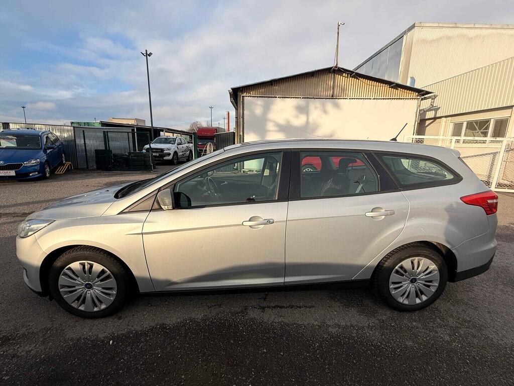 OM190V02677_12.webp_FOCUS Trend 1.5 TDCi 88 kW manuál