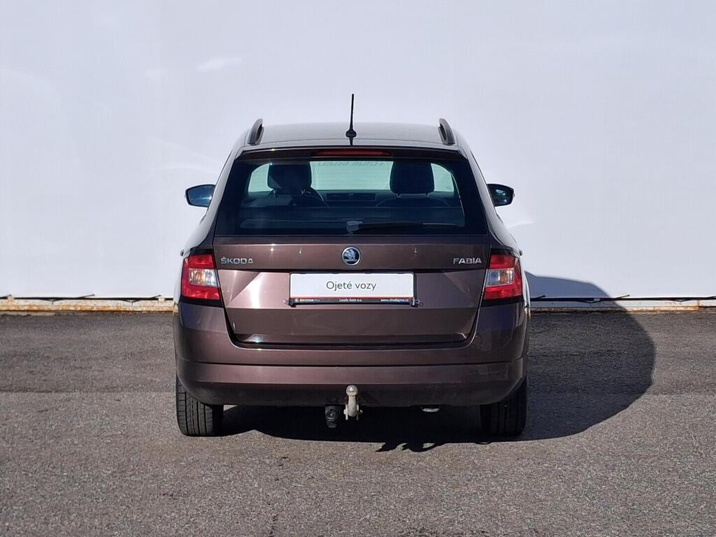 OM190V02681_17.webp_FABIA Ambiente 1.4 TDI 66 kW manuál