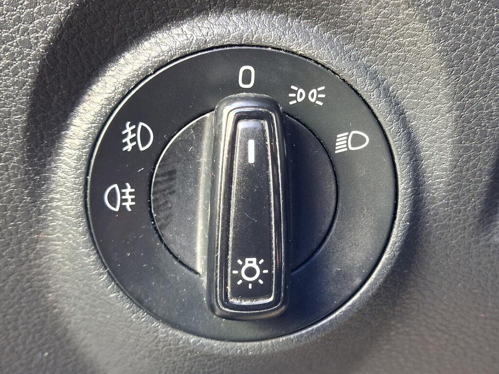 OM190V02681_22.webp_FABIA Ambiente 1.4 TDI 66 kW manuál