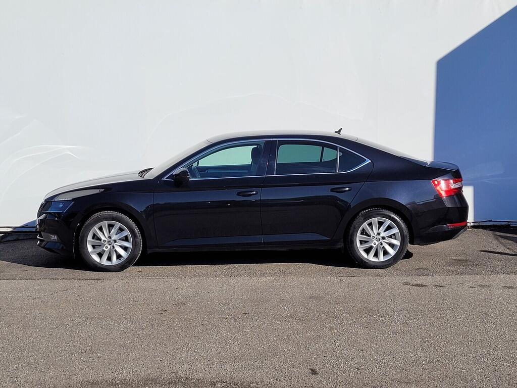 OM190V02687_12.webp_SUPERB Ambition Plus 2.0 TDI 140 kW manuál