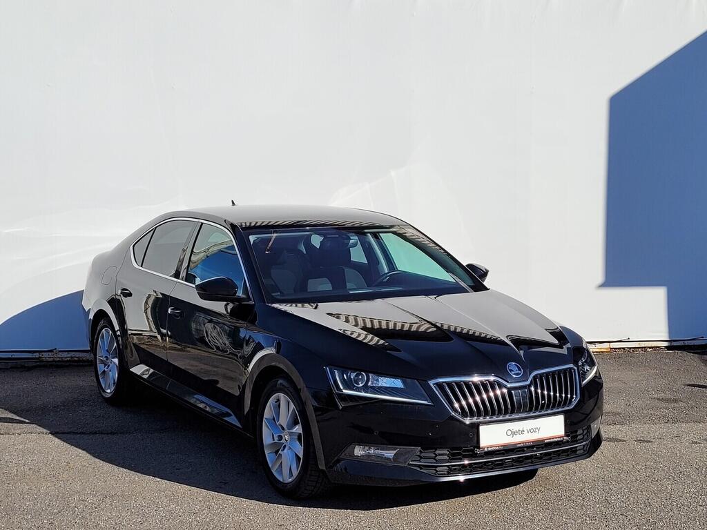 OM190V02687_14.webp_SUPERB Ambition Plus 2.0 TDI 140 kW manuál