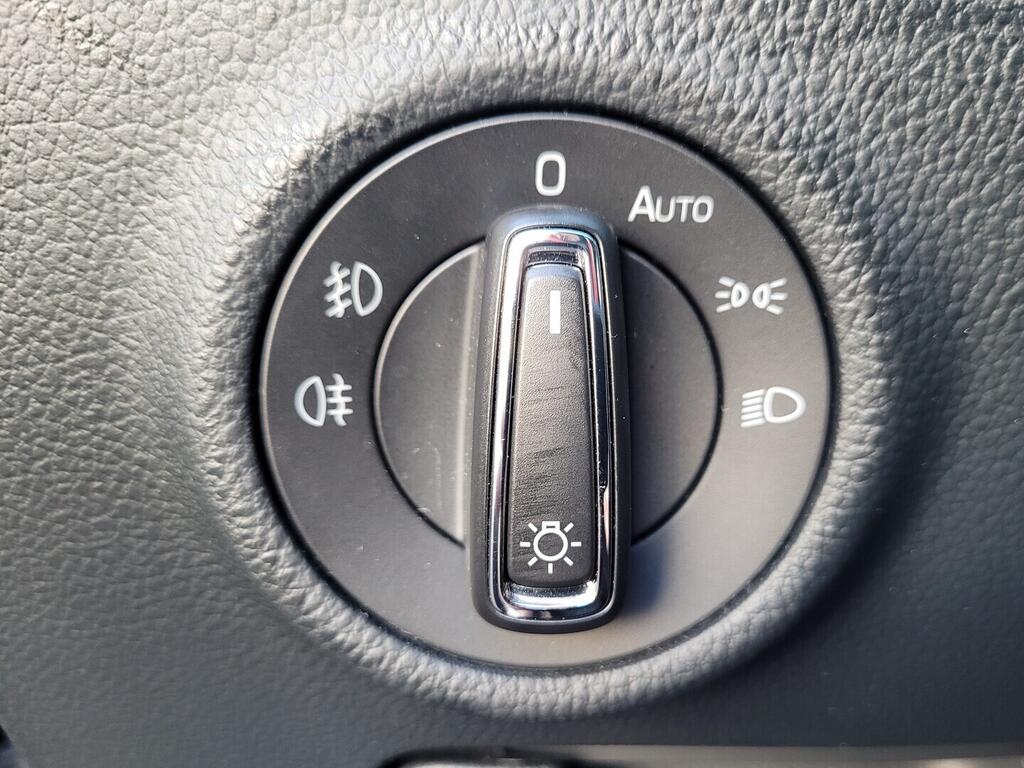 OM190V02687_22.webp_SUPERB Ambition Plus 2.0 TDI 140 kW manuál