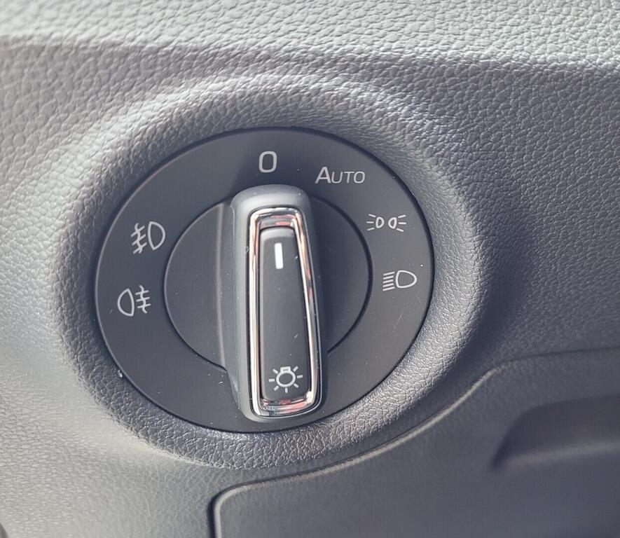 OM190V02688_22.webp_KAMIQ Monte Carlo 1.5 TSI 110 kW manuál, DPH