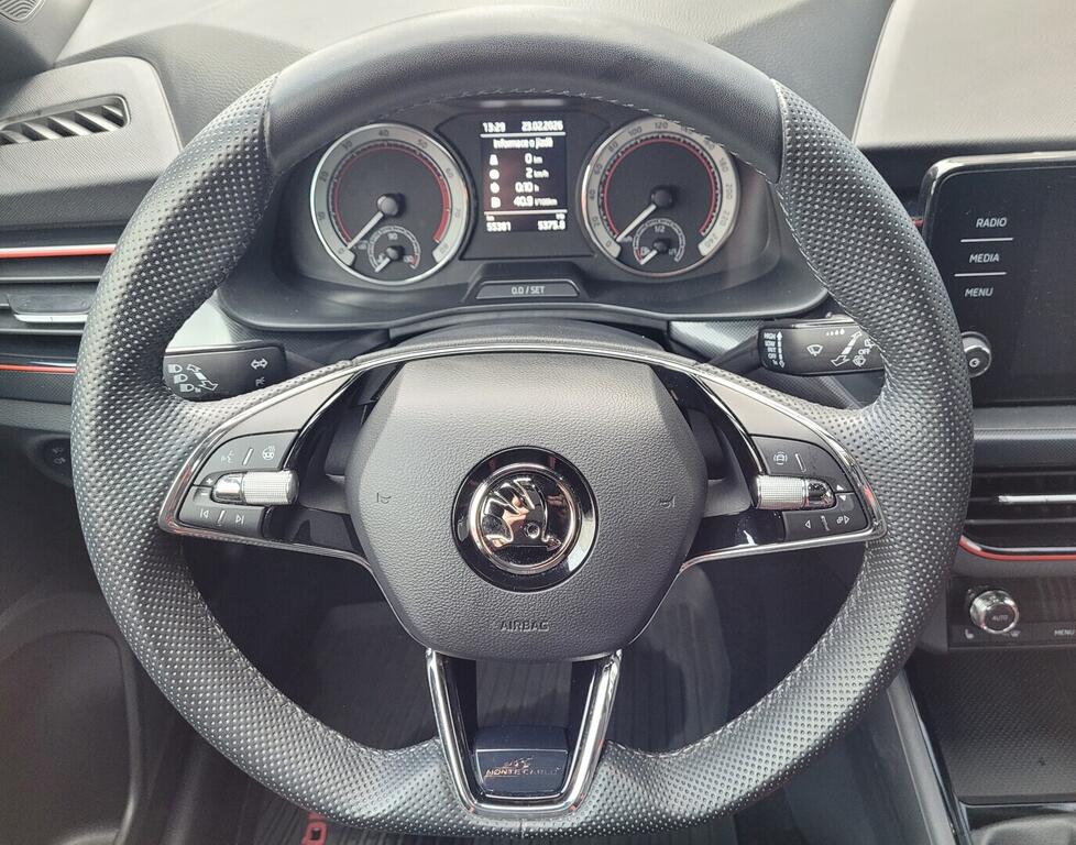 OM190V02688_23.webp_KAMIQ Monte Carlo 1.5 TSI 110 kW manuál, DPH