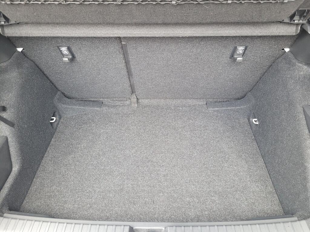 OM190V02688_30.webp_KAMIQ Monte Carlo 1.5 TSI 110 kW manuál, DPH