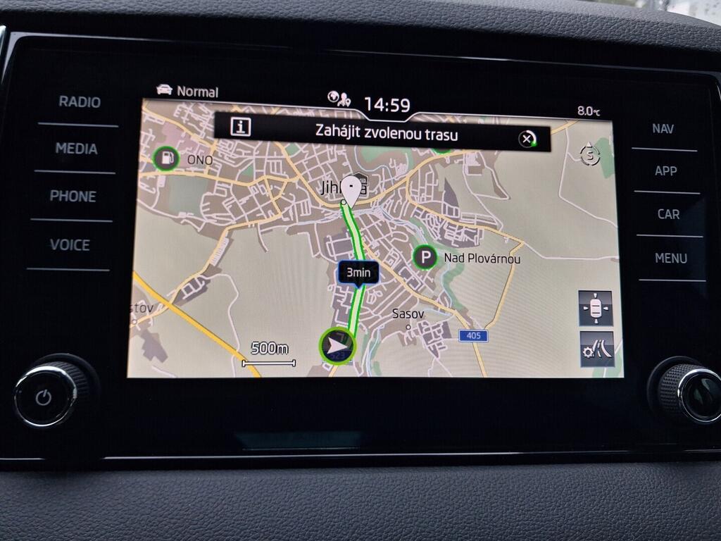 OM190V02690_24.webp_KAROQ Style Plus 1.5 TSI 110 kW automat