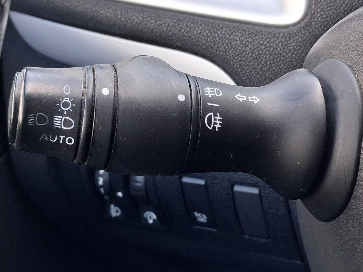 OM190V02691_23.webp_SCÉNIC Techno  1.5 DCI 81 kW automat