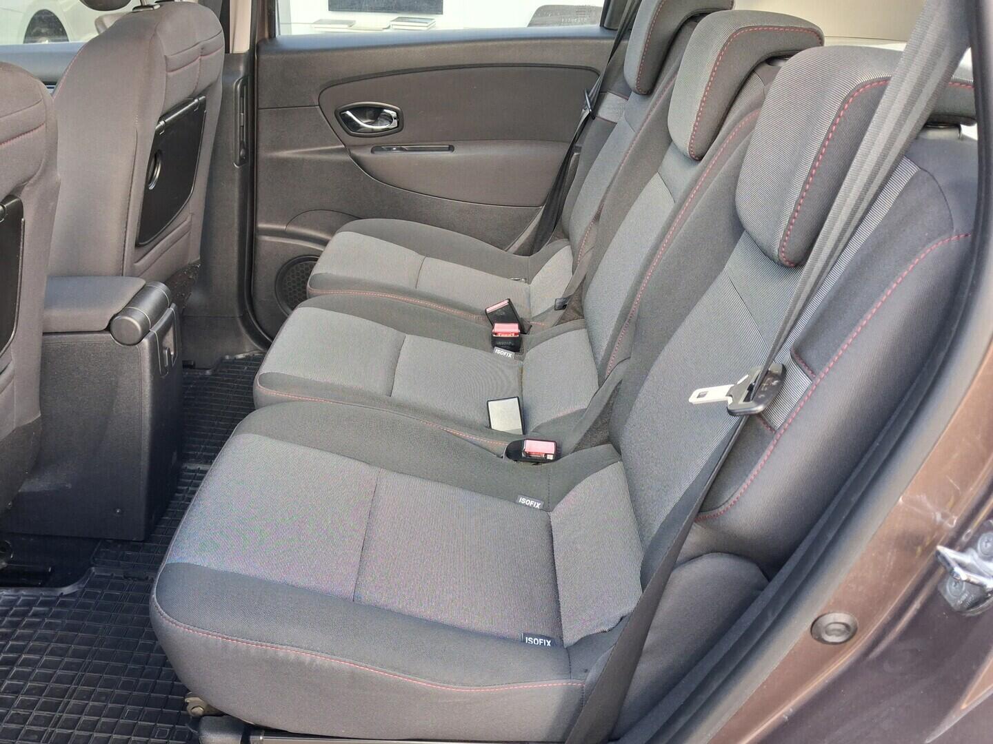 OM190V02691_32.webp_SCÉNIC Techno  1.5 DCI 81 kW automat