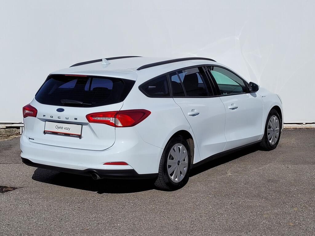 OM190V02693_11.webp_FOCUS Trend 1.0 EcoBoost 74 kW manuál