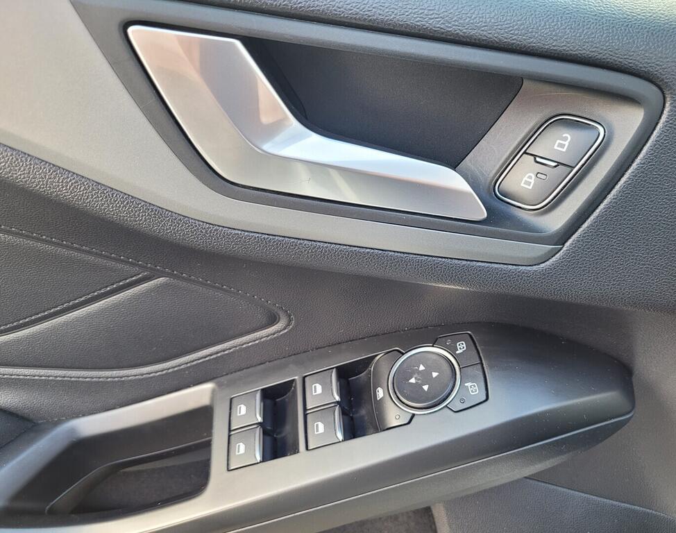 OM190V02693_20.webp_FOCUS Trend 1.0 EcoBoost 74 kW manuál