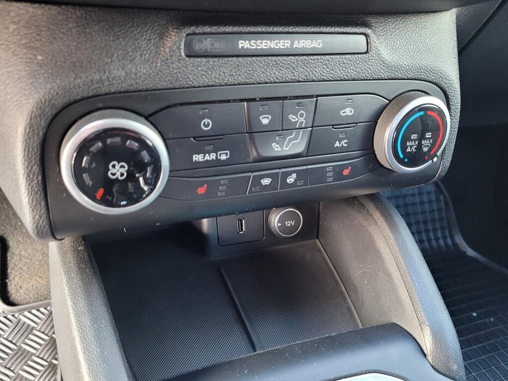 OM190V02693_27.webp_FOCUS Trend 1.0 EcoBoost 74 kW manuál